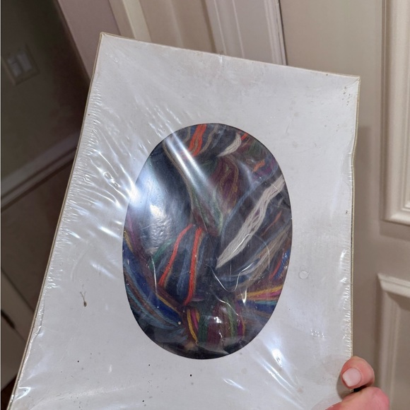 VINTAGE Embroidery Kit NWT with Colorful Birds Design - Picture 4 of 6